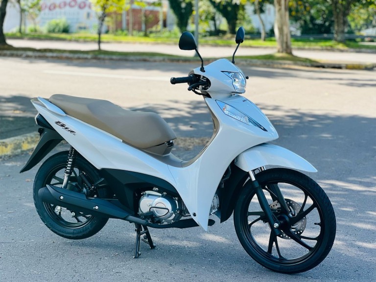 HONDA - BIZ 125 - 2025/2025 - Branca - R$ 19.990,00