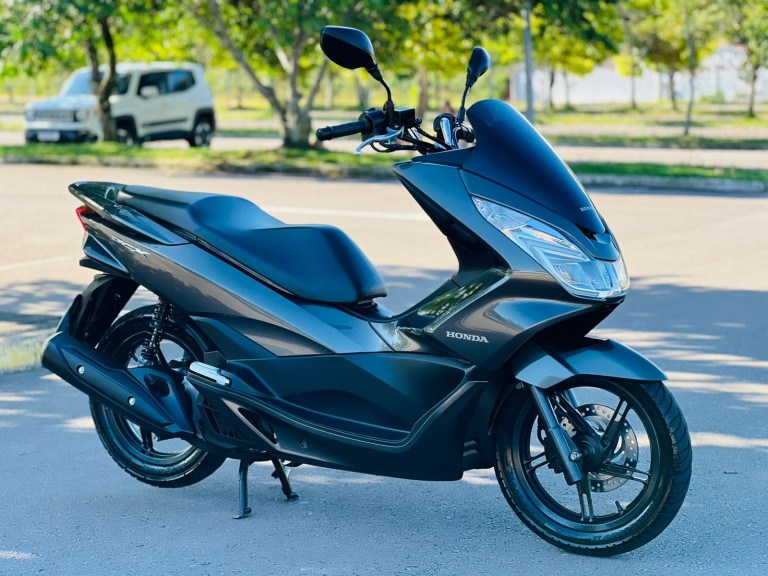 HONDA - PCX - 2015/2016 - Cinza - R$ 13.800,00