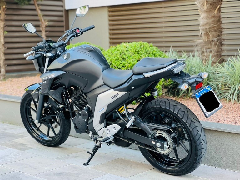 YAMAHA - FAZER - 2022/2022 - Preta - R$ 22.900,00