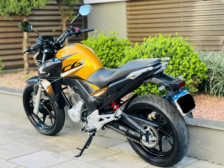 HONDA - CB 250F TWISTER - 2020/2020 - Amarela - R$ 21.000,00