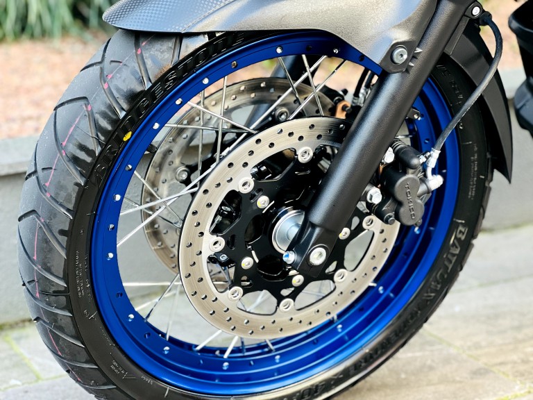 SUZUKI - V-STROM - 2024/2025 - Azul - R$ 56.900,00