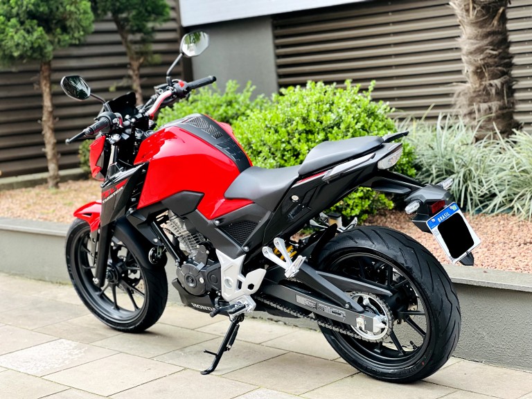 HONDA - CB 300F TWISTER - 2023/2023 - Vermelha - Sob Consulta