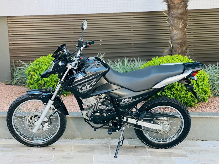 YAMAHA - XTZ 150 - 2020/2021 - Preta - R$ 16.700,00