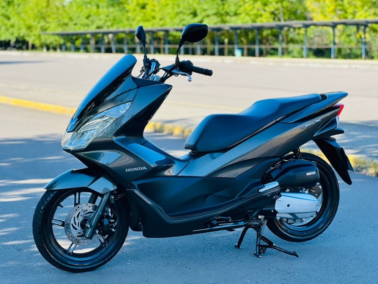 HONDA - PCX - 2015/2016 - Cinza - R$ 13.800,00