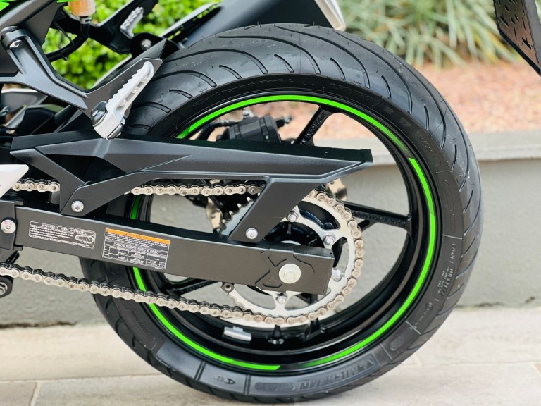 KAWASAKI - NINJA 400 - 2020/2020 - Verde - R$ 30.800,00