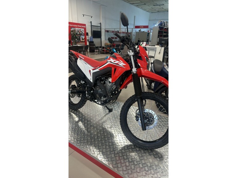 HONDA - XR 300L TORNADO - 2025/2025 - Vermelha - R$ 35.900,00