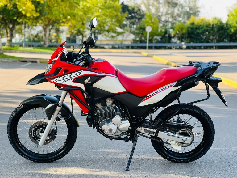 HONDA - XRE 300 - 2021/2021 - Vermelha - R$ 28.600,00