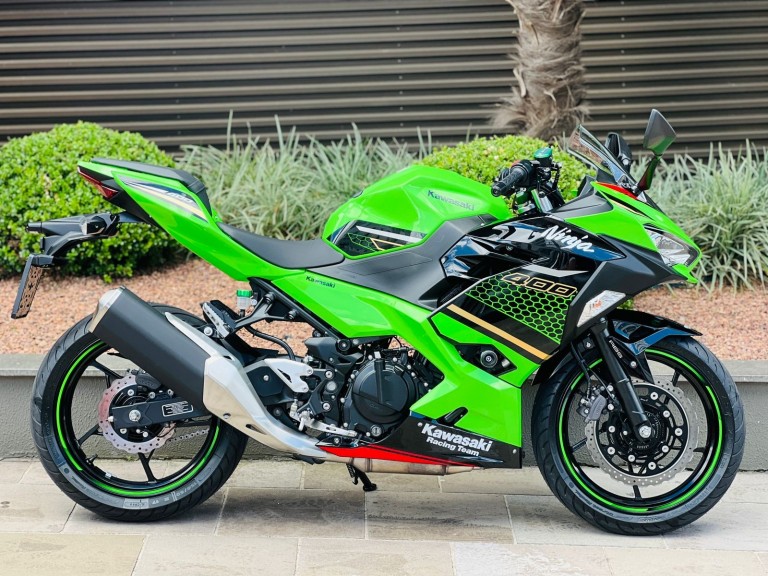 KAWASAKI - NINJA 400 - 2020/2020 - Verde - R$ 30.800,00