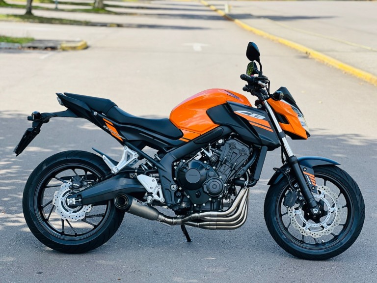 HONDA - CB 650 - 2019/2019 - Laranja - R$ 46.800,00