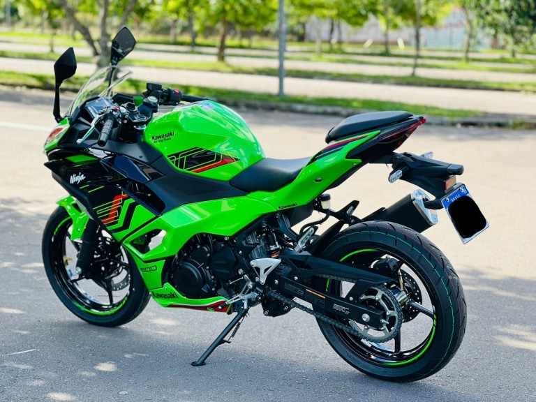 KAWASAKI - NINJA 500 - 2024/2025 - Verde - R$ 43.300,00