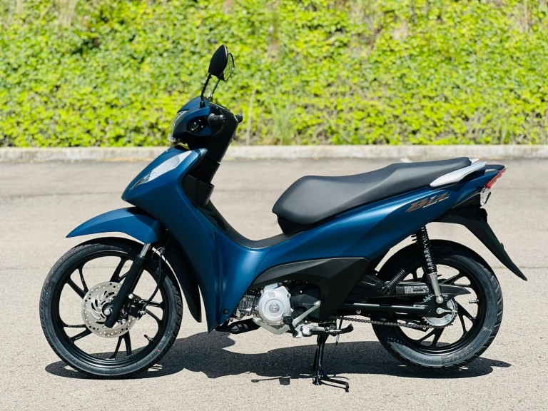 HONDA - BIZ 125 - 2024/2025 - Azul - R$ 19.200,00