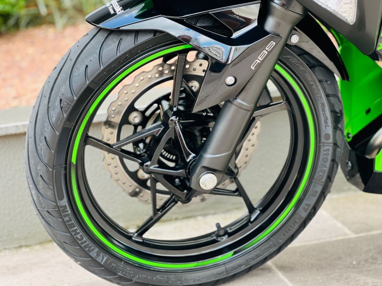 KAWASAKI - NINJA 400 - 2020/2020 - Verde - R$ 30.800,00