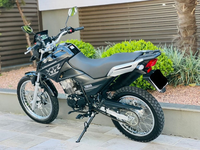 YAMAHA - XTZ 150 - 2020/2021 - Preta - R$ 16.700,00