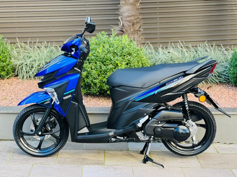 YAMAHA - NEO 125 - 2023/2024 - Azul - R$ 14.000,00