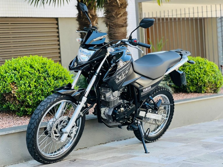 YAMAHA - XTZ 150 - 2020/2021 - Preta - R$ 16.700,00