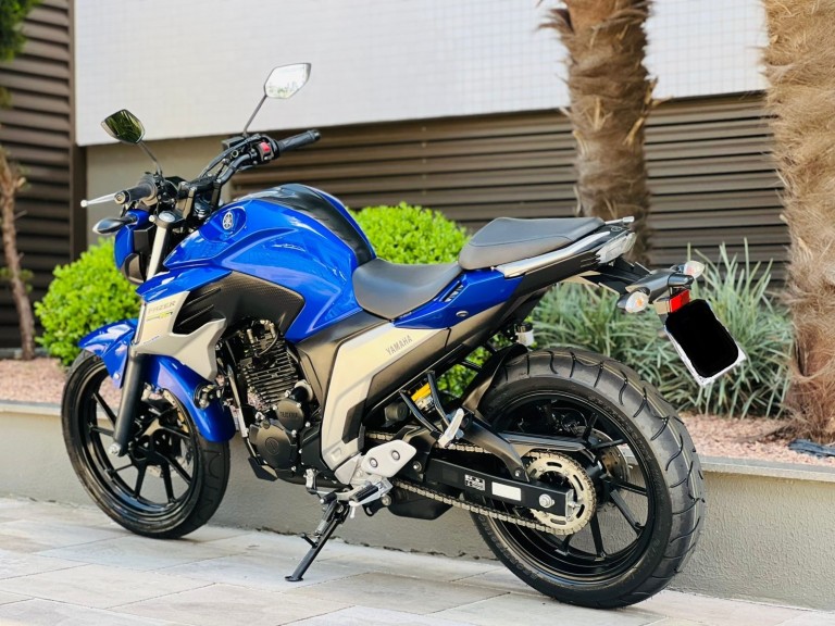 YAMAHA - FAZER - 2021/2021 - Azul - R$ 20.800,00