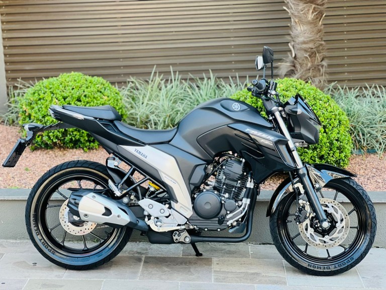 YAMAHA - FAZER - 2022/2022 - Preta - R$ 22.900,00