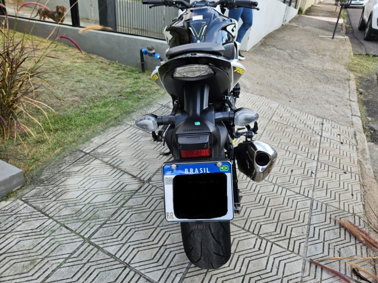 SUZUKI - GSXS - 2023/2024 - Preta - R$ 52.800,00