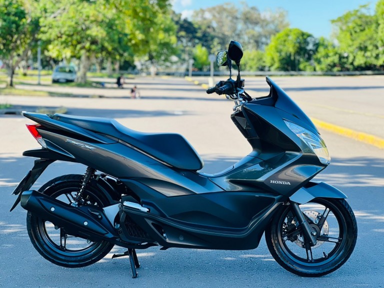 HONDA - PCX - 2015/2016 - Cinza - R$ 13.800,00