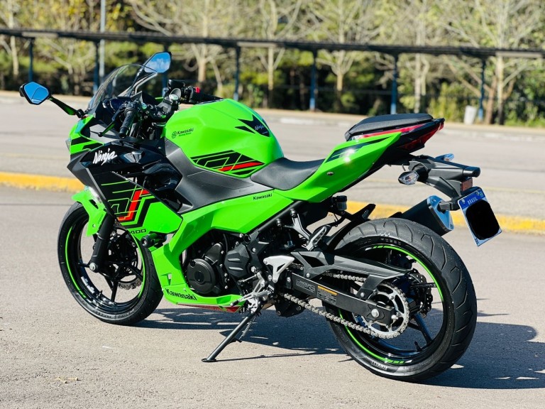 KAWASAKI - NINJA 400 - 2023/2023 - Verde - R$ 34.900,00