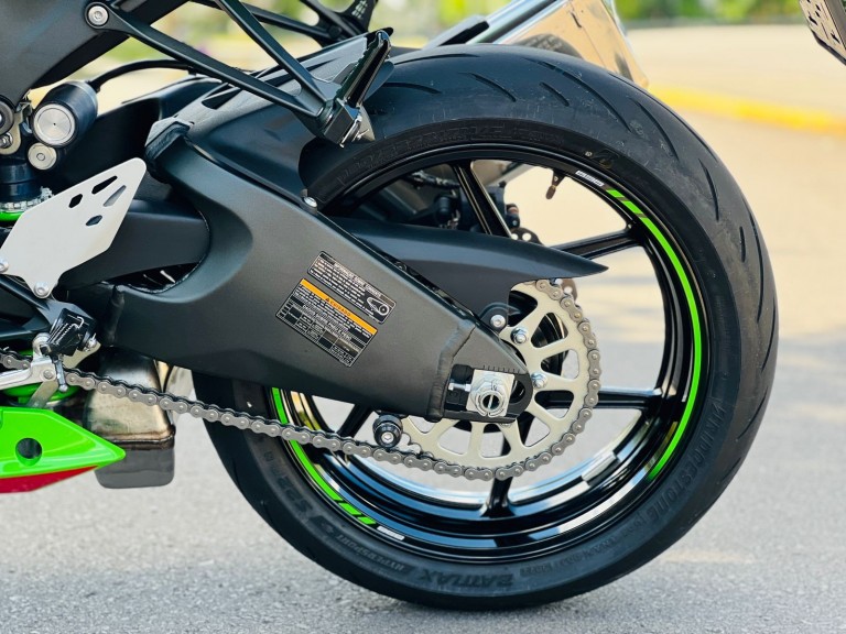 KAWASAKI - NINJA ZX-6R 636 - 2023/2023 - Verde - R$ 68.800,00