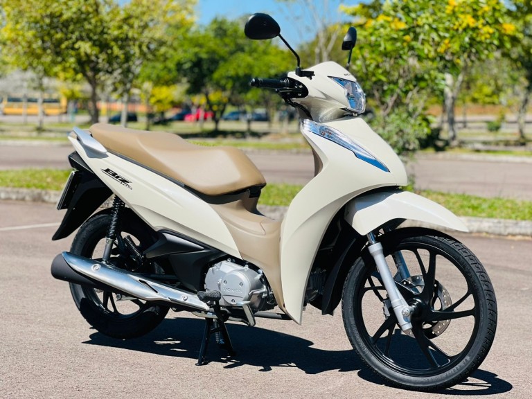 HONDA - BIZ 125 - 2024/2024 - Branca - Sob Consulta