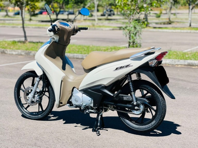 HONDA - BIZ 125 - 2024/2024 - Branca - Sob Consulta